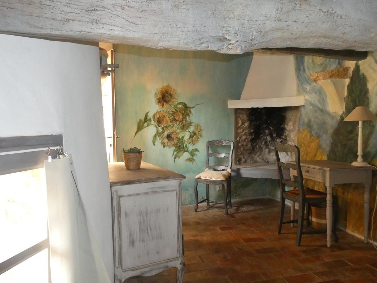 Le Jas Des Aiguiers Ξενοδοχείο Saint-Saturnin-les-Apt Εξωτερικό φωτογραφία