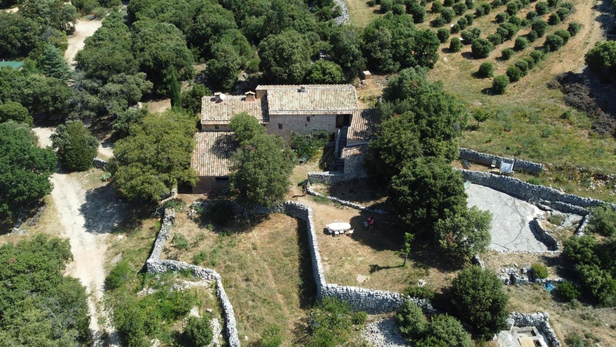 Le Jas Des Aiguiers Ξενοδοχείο Saint-Saturnin-les-Apt Εξωτερικό φωτογραφία